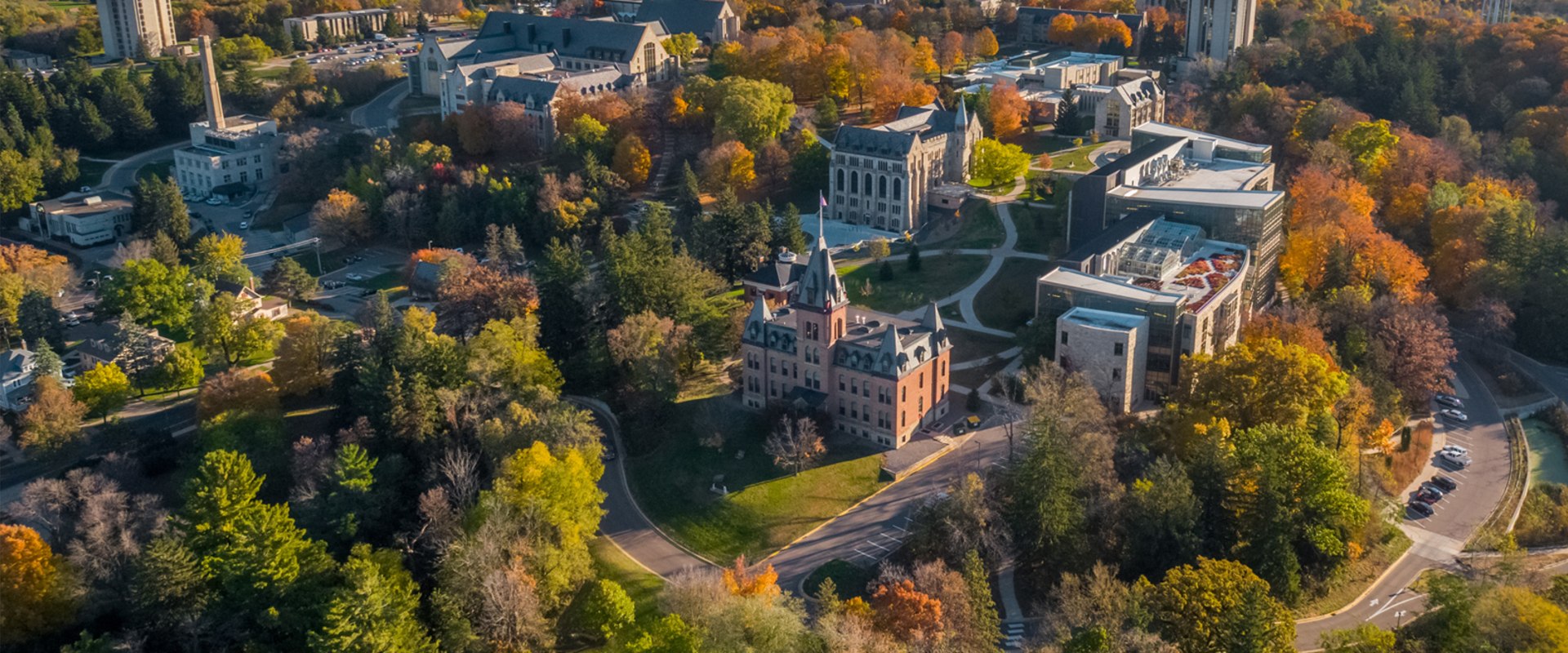 Exploring College Admissions: Campus Tours and Information Sessions