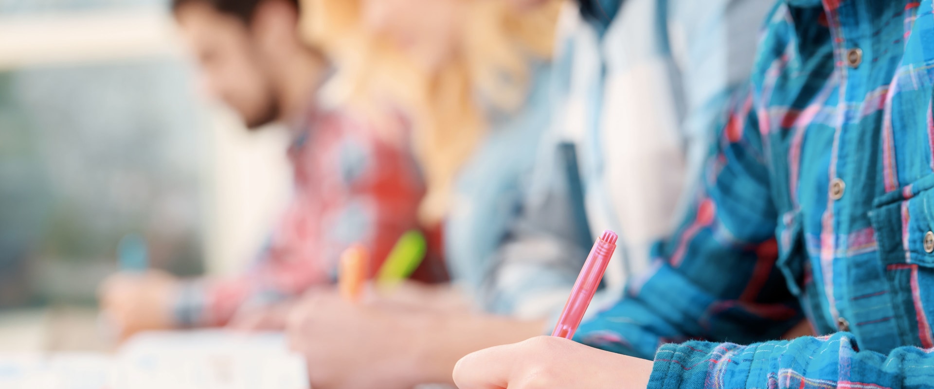 Understanding GMAT and GRE Score Requirements for University Entrance